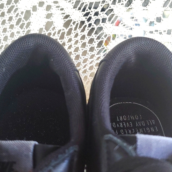 Nike sports shoes  size 6.5  Good conditions - Picture 16 of 16